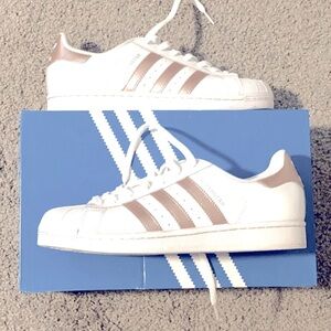 Adidas Superstar W Leather Sneakers 🌷